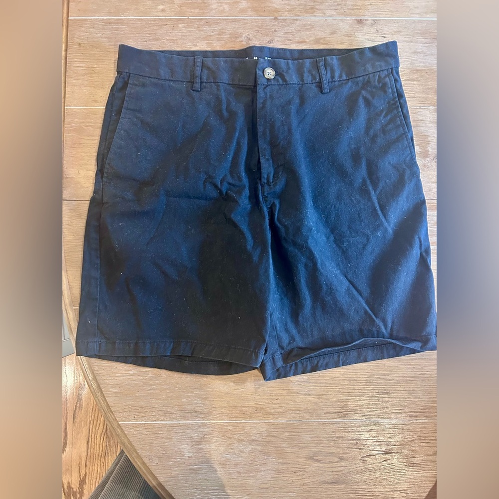 Old Navy Men’s Shorts, 36